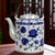 Ancienne théière en porcelaine bleu
