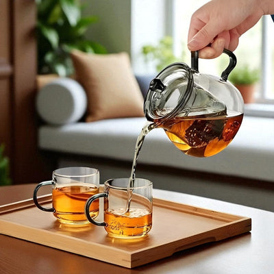 Belle théière en verre
