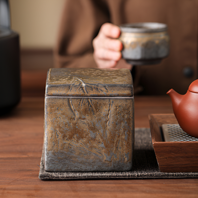 Boite à thé ancienne