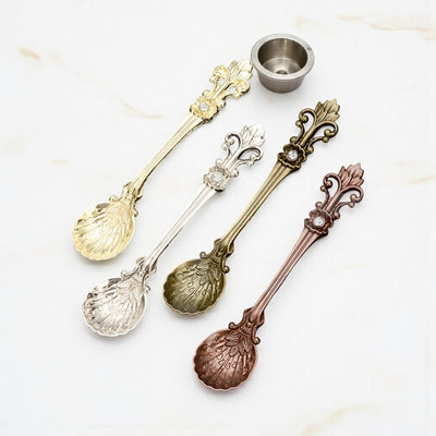 Cuillère à thé ancienne