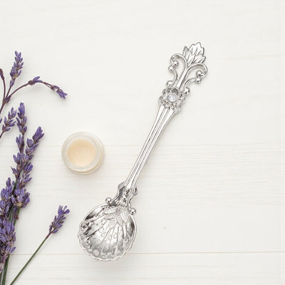 Cuillère à thé ancienne