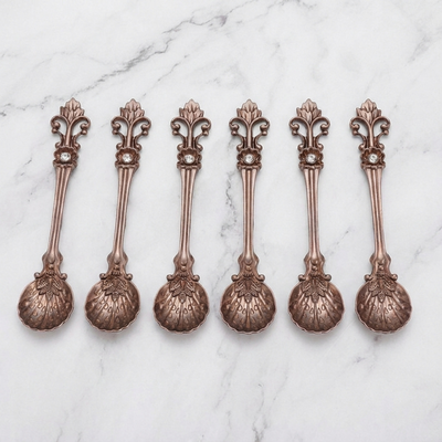 Cuillère à thé ancienne