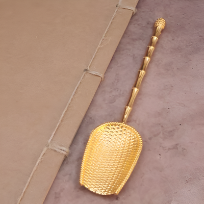 Cuillère à thé dorée