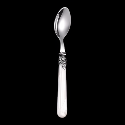 Cuillère à thé élégante