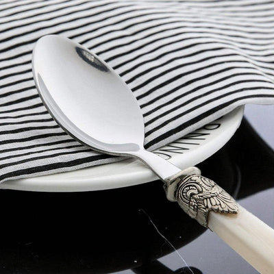 Cuillère à thé élégante