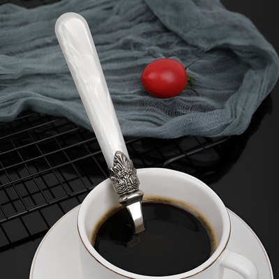 Cuillère à thé élégante