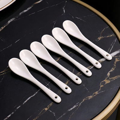 Cuilleres à thé porcelaine