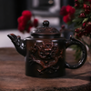 Petite théière ancienne