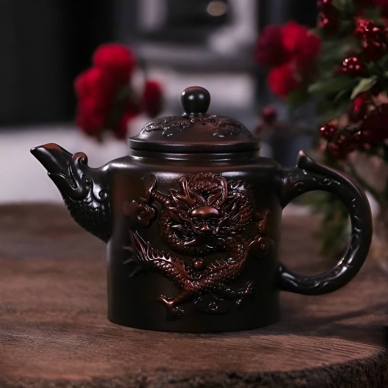Petite théière ancienne