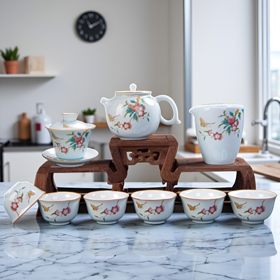 Petite théière en céramique motif rose