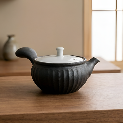 Petite théière japonaise