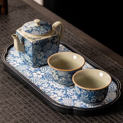 Porcelaine théière carré
