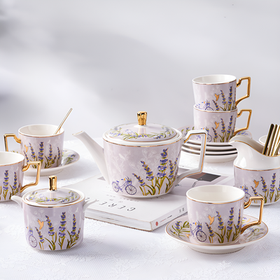 Service à thé anglais moderne