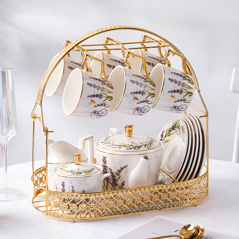 Service à thé anglais moderne