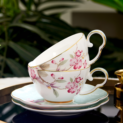 Service à thé anglais porcelaine