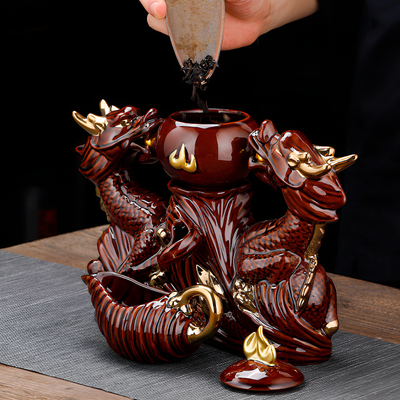 Service à thé chinois doré et marron motif relief