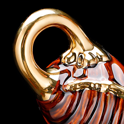 Service à thé chinois doré et marron motif relief