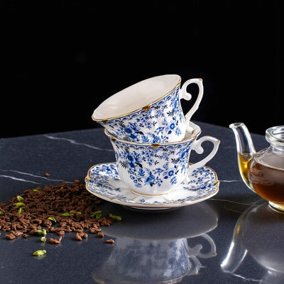 Service à thé porcelaine blanc et bleu