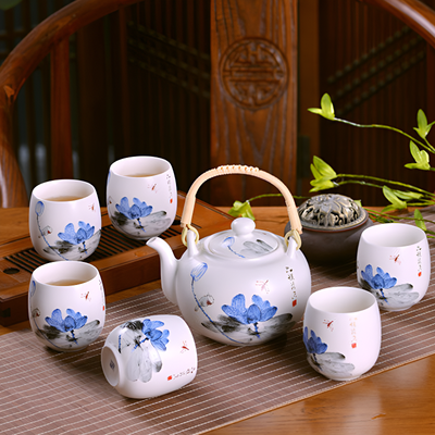 Service à thé porcelaine bleue