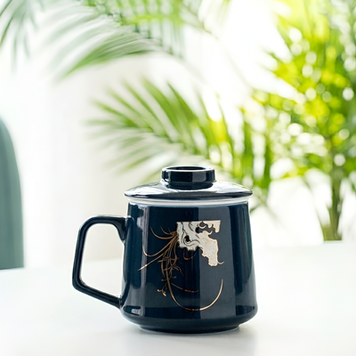 Tasse à thé avec infuseur bleu