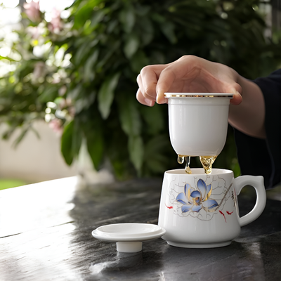 Tasse à thé avec infuseur porcelaine