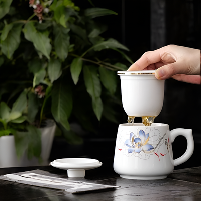 Tasse à thé avec infuseur porcelaine