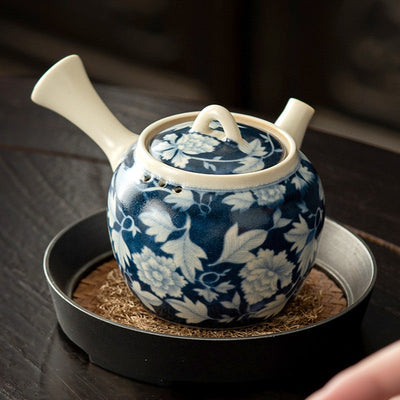 Théière ancienne fleur bleue