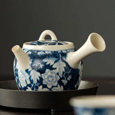 Théière ancienne fleur bleue