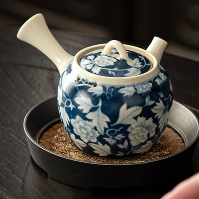 Théière ancienne fleur bleue