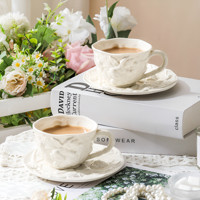 Théière anglaise décor romantique