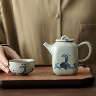 Théière céramique motifs bleus