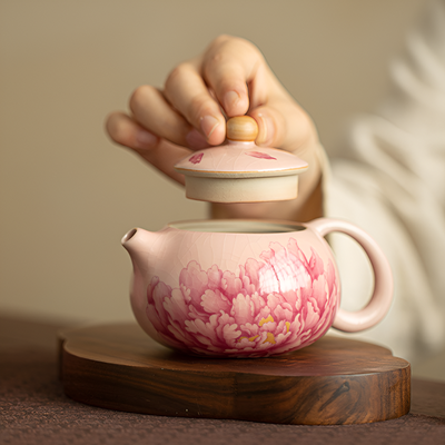 Théière céramique rose