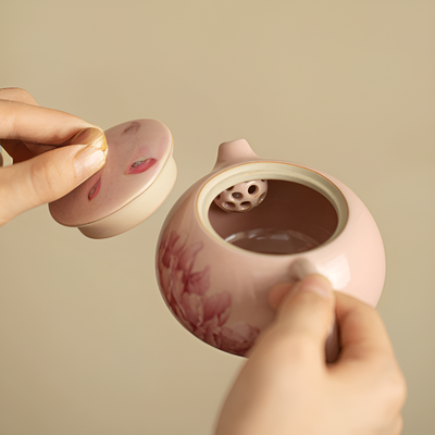 Théière céramique rose