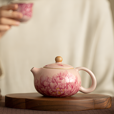 Théière céramique rose
