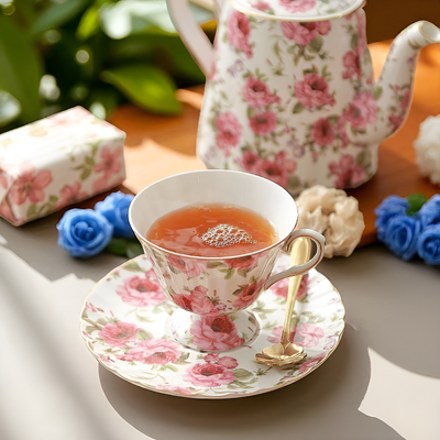 Théière fleurie vintage