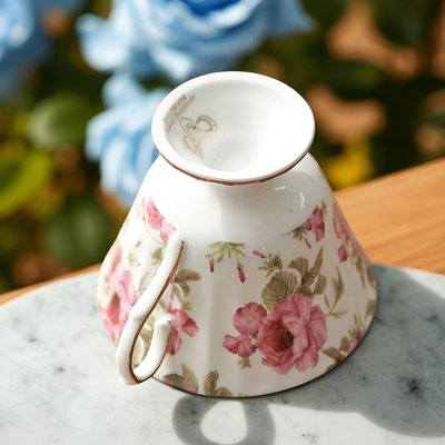 Théière fleurie vintage