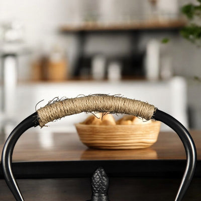 Théière en fonte avec filtre pour le thé