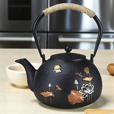 Théière en fonte lotus