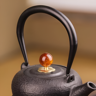 Théière en fonte vintage