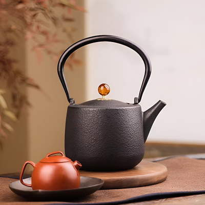 Théière en fonte vintage