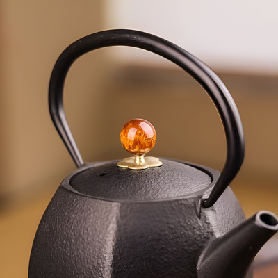 Théière en fonte vintage