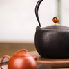 Théière en fonte vintage