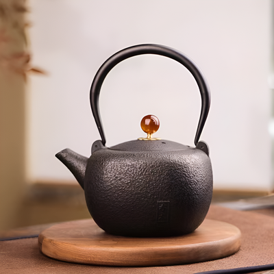 Théière en fonte vintage