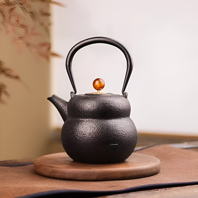 Théière en fonte vintage