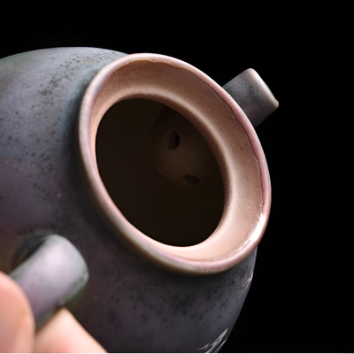 Théière noir ancienne