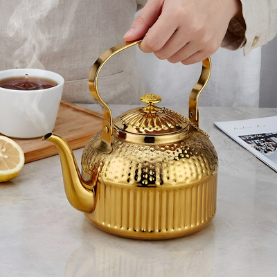 Théière orientale avec filtre