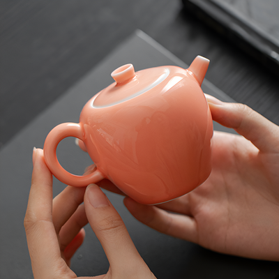 Théière porcelaine fine