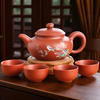 Théière vintage rouge