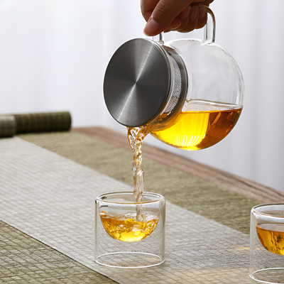 Verre à thé moderne